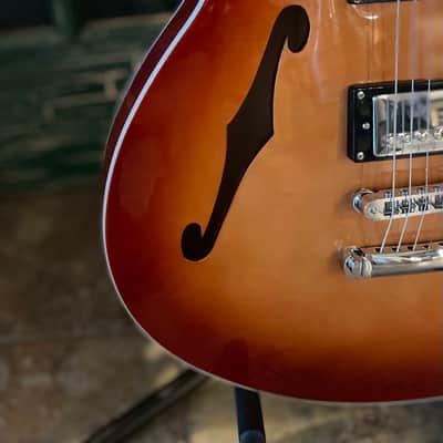 Squier Affinity Starcaster Deluxe HH Semi-Hollow Electric Guitar Sienna Sunburst image 8