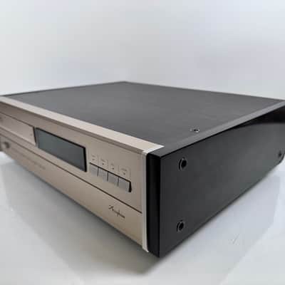 Accuphase DP-70V CD Player w/ Remote image 7