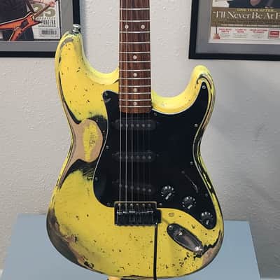 Partscaster Stratocaster Relic SSS or? 2020s - Yellow Relic image 2