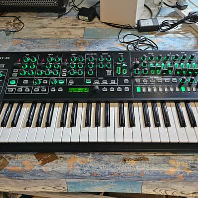 Roland SYSTEM-8 49-Key Plug-Out Synthesizer, B-Stock Roland UK, full 2 yr warranty. MINT