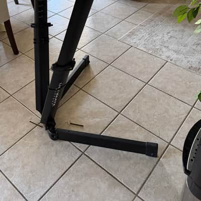 Ultimate Support VS88B V Stand Pro Keyboard Stand 2010s - Black image 5