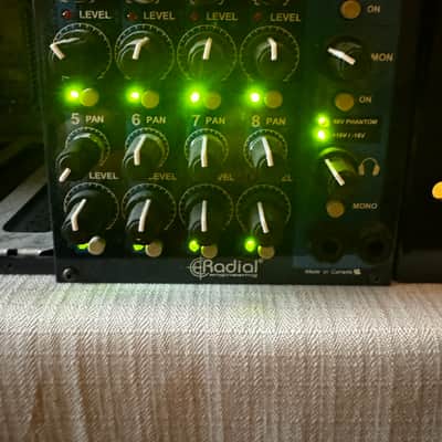 Radial Workhorse WR-8 8-Slot Powered 500 Series Rack 2010s - Blue image 3