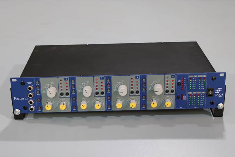 2 Stück  Focusrite 4-Kanal Vorverstärker image 1