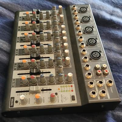 Behringer Xenyx 1002b Portable Mixer image 6