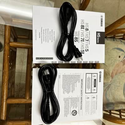 Yamaha HS7 6.5" Powered Studio Monitor (Pair) - White image 7
