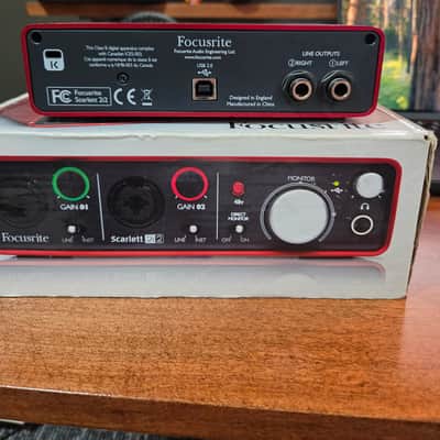Focusrite Scarlett 2i2 (1st gen) image 3