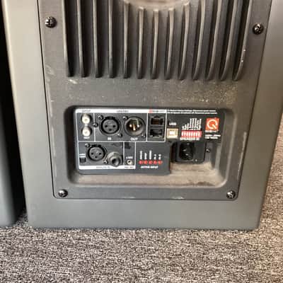 JBL LSR4326P Powered Monitor Pair image 4