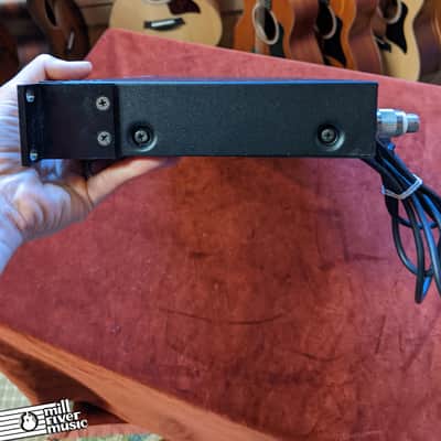 Samson CR-2 Concert TD Series DHF-FM Wireless Receiver Rackmount Used image 3