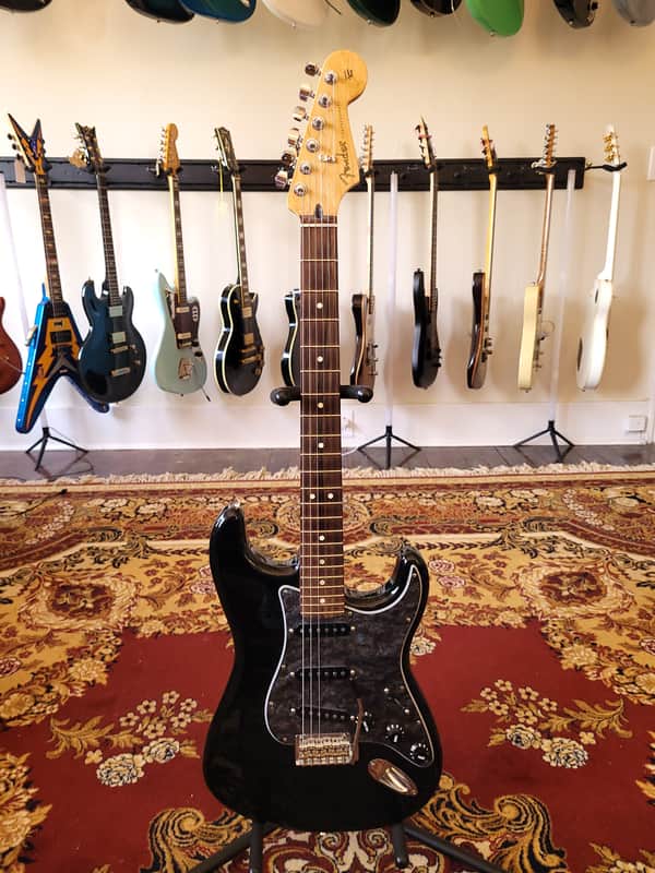 Fender Player Stratocaster 2019 - Black (Upgraded by Tea Strings) image 1