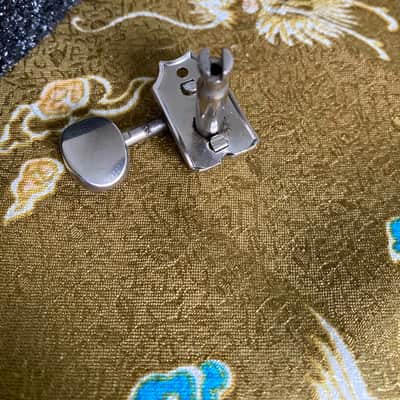 Fender tuning machines 1990's - chrome image 3