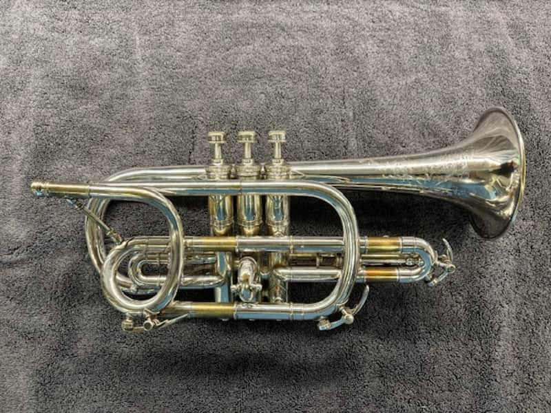 Unique Vintage King Cornet by HN White image 1