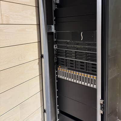 Silentium AcoustiRACK 33U Soundproof 19" Rackmount Cabinets image 2