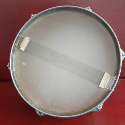 SONIC (Capelle) French Snare drum 1947-1957 - Jazz. . Siver very light green sparkle image 3