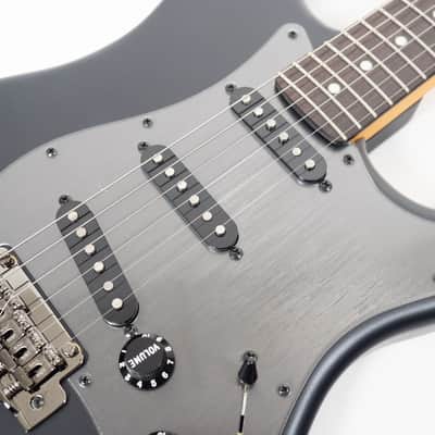 [SALE Ends Sep 24] [NEW] Fender Made in Japan Hybrid II 2026 Collection Stratocaster Matte Phantom Black Satin Metallic Rosewood image 5