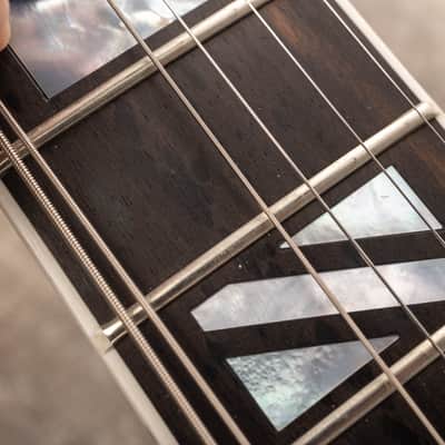 Gibson Les Paul Modern Supreme Trans Ebony Burst, Translucent Ebony Burst | Demo image 11