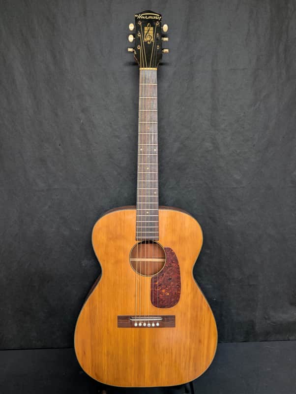 Harmony H162 Grand Concert