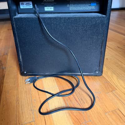 Marshall MB MB15 2-Channel 15-Watt 1x8" Solid State Bass Guitar Combo 2009 - 2013 - Black image 2
