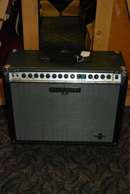 Behringer GX210 2002 Black w/ footswitch image 1