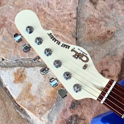 2010 G&L ASAT Classic USA – White w/OHSC image 4