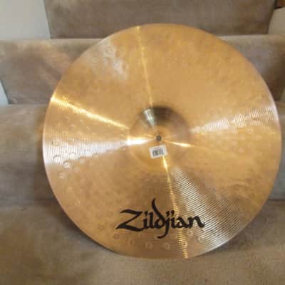 Zildjian I series 20-in crash ride cymbal excellent condition image 5