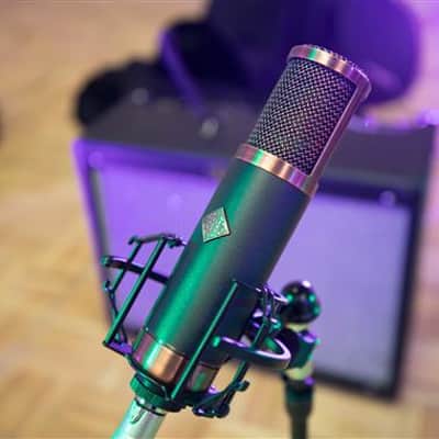 Telefunken TF39 Copperhead Deluxe Multi Pattern Large Diaphragm Mic image 10