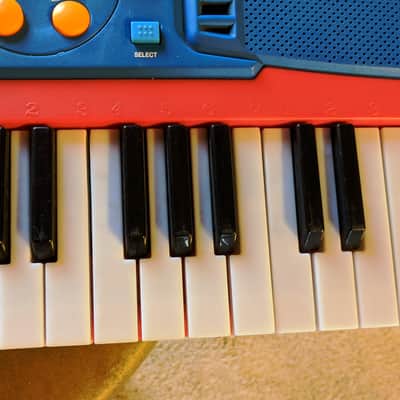 Techno-Beat Electronic Keyboard Concert Play/Demo Manley 2005 Red 54 Key, Battery Powered image 9