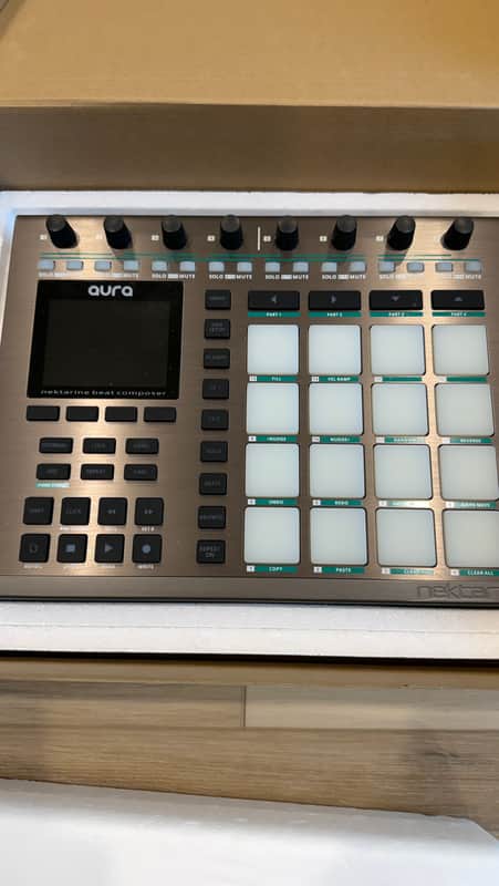 Nektar Aura Nektarine Beat Composer