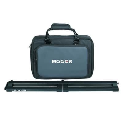 MOOER PB-10 Stomplate Maxi Folding Pedal Board for 10 pedals in a Soft Carry Bag image 2