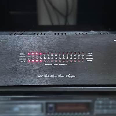 SAE 2200 Amplifier. LED Power Meters. Works Great image 3