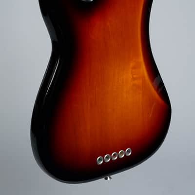 Fender American Professional Precision Bass V 2016 - Three Tone Sunburst image 4
