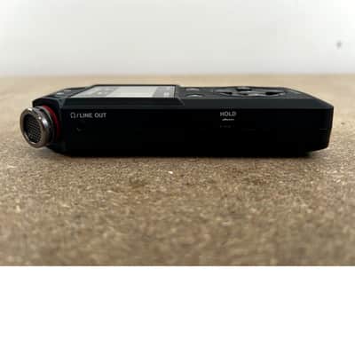 Tascam DR-05XP - Audio Recorder - Like New w/ Soft Case image 4