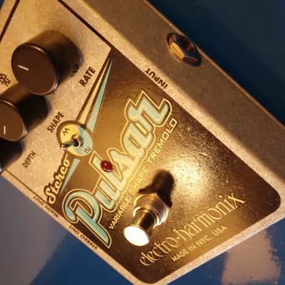 Electro-Harmonix Stereo Pulsar Analog Tremolo image 5