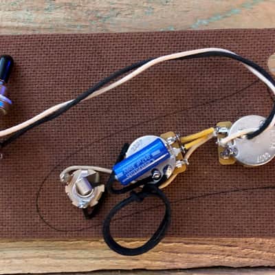 Fender Mustang PJ Bass Wiring Harness CTS Pots Oil Capacitor Switchcraft Switch image 1
