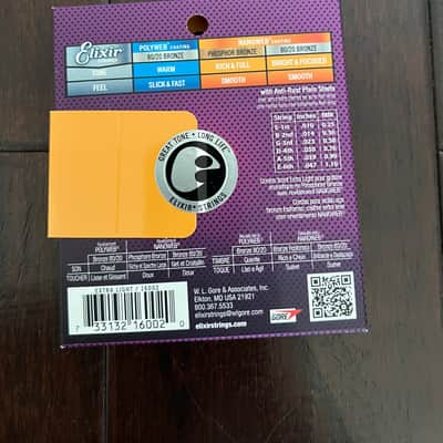 Elixir 16002 Nanoweb Phospher Bronze Acoustic Guitar Strings - Extra Light (10-47) image 2