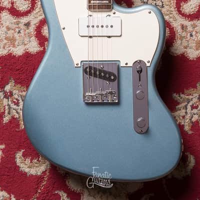 Squier Limited Edition Paranormal Offset Telecaster SJ - Ice Blue Metallic #ISSD24003611 Second Hand image 2