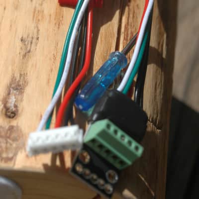 TRUE Solderless Quick-connect Adapters for Epiphone 5 wire pickup + Screw driver image 2