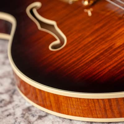 Gretsch Broadkaster® LX Figured Center Block with String-Thru Bigsby® - Havana Burst image 12