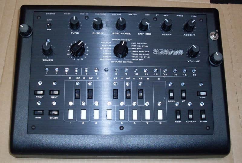 Adafruit X0xb0x bass line synthesizer TB-303 clone with mods xoxbox image 1
