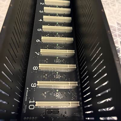 WesAudio Titan 10-Slot Powered 500 Seres Chassis - New - Opened Box for Pictures image 4
