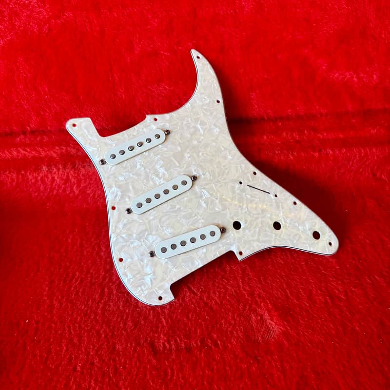Fender Loaded USA Stratocaster pickguard 1998 - White pearl original vintage USA strat 11 hole image 1