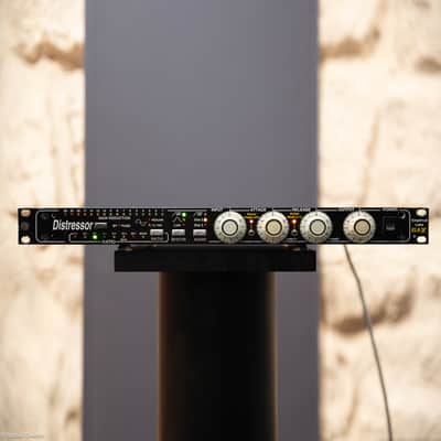Empirical Labs EL8-X Distressor with British Mode - Black image 4
