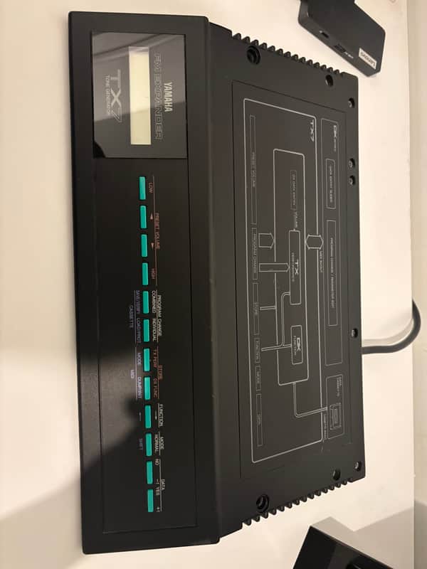 Yamaha TX7 FM Synthesizer | Reverb
