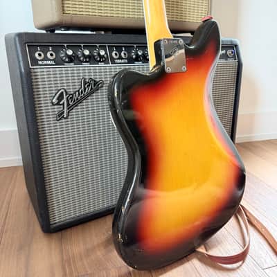 1966 Fender Jaguar with Rosewood Fretboard in Sunburst image 10