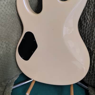 Washburn G-23v Approximately 1986 Pearl Off White, Very Rare Guitar image 7