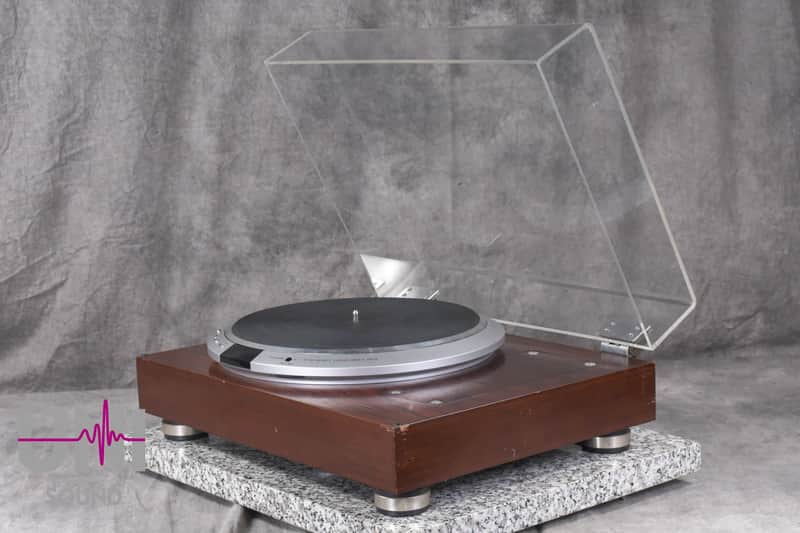 Save $55 on Victor TT-81 Direct Drive Turntable!