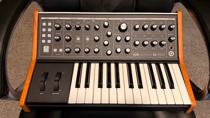 Moog Subsequent 25 Analog Synth 2020 - Present - Black image 1
