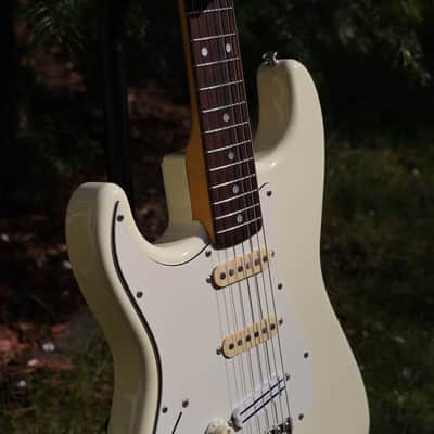 Fender Stratocaster White 1993 Left Handed Kurt Cobain Strat Japan Nirvana Guitar + Hotrail image 9