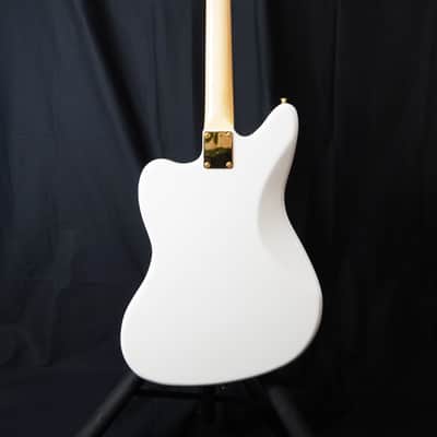 *NEW* 2025 Fender Made in Japan Traditional Collection '60s Jaguar – White Pearl / Gold, Matching Headstock MIJ image 4