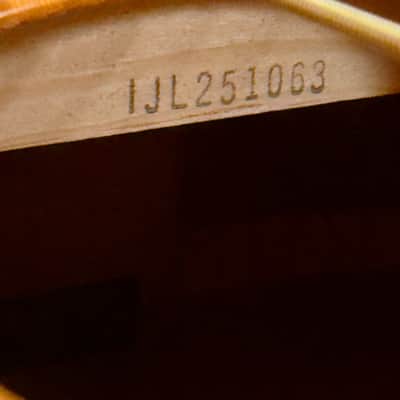 Yamaha FGX2 Red Label Dreadnought Acoustic-electric Guitar - Natural Matte image 17