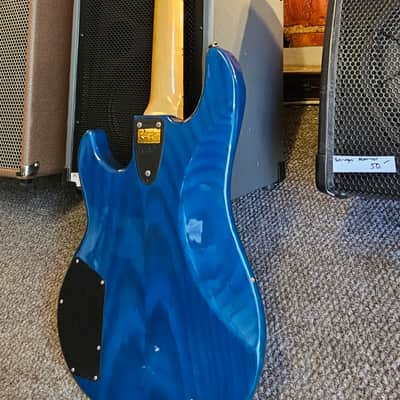 G&L L2000 1995 - Transparent Blue image 6